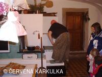 Silvestrovské uložení Ježibaby k zimnímu spánku 2010 - vzhůru na pec