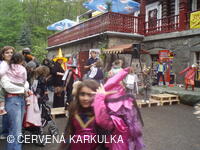 Čarodějnice u Perníkové chaloupky 2011
