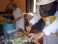 Medobraní s dětským dnem u Perníkové chaloupky 2011