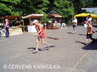 Medobraní s dětským dnem u Perníkové chaloupky 2011