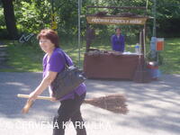 Medobraní s dětským dnem u Perníkové chaloupky 2011