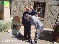Medobraní s dětským dnem u Perníkové chaloupky 2011
