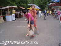 Medobraní s dětským dnem u Perníkové chaloupky 2011